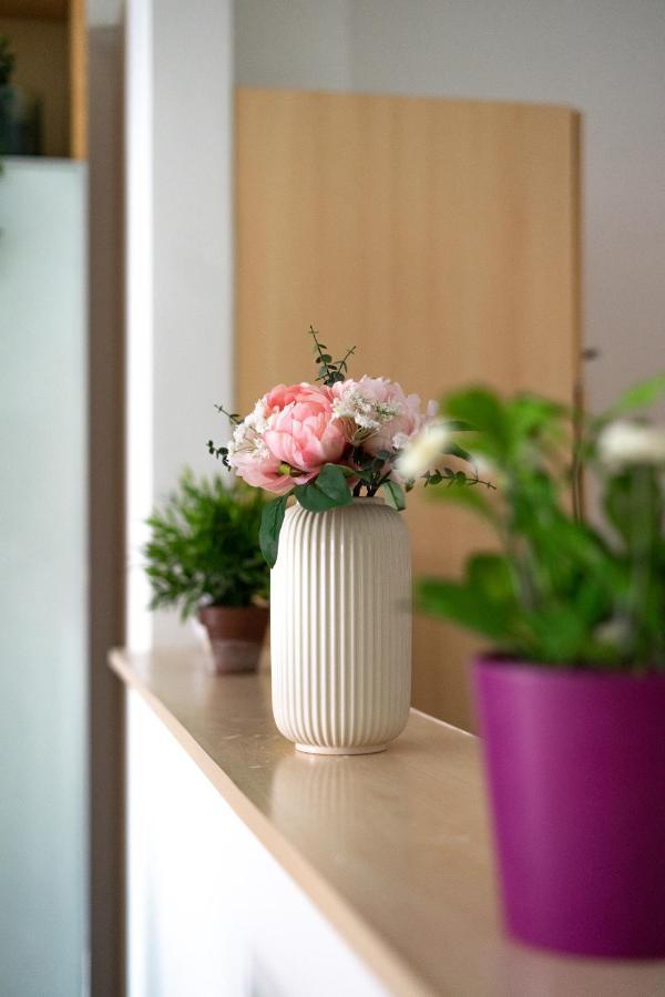 Central Apartment At Gozsdu Court, 60 Sqm, 2 Rooms With 2 Ac, Elevators, Kitchen Budapest Exteriör bild